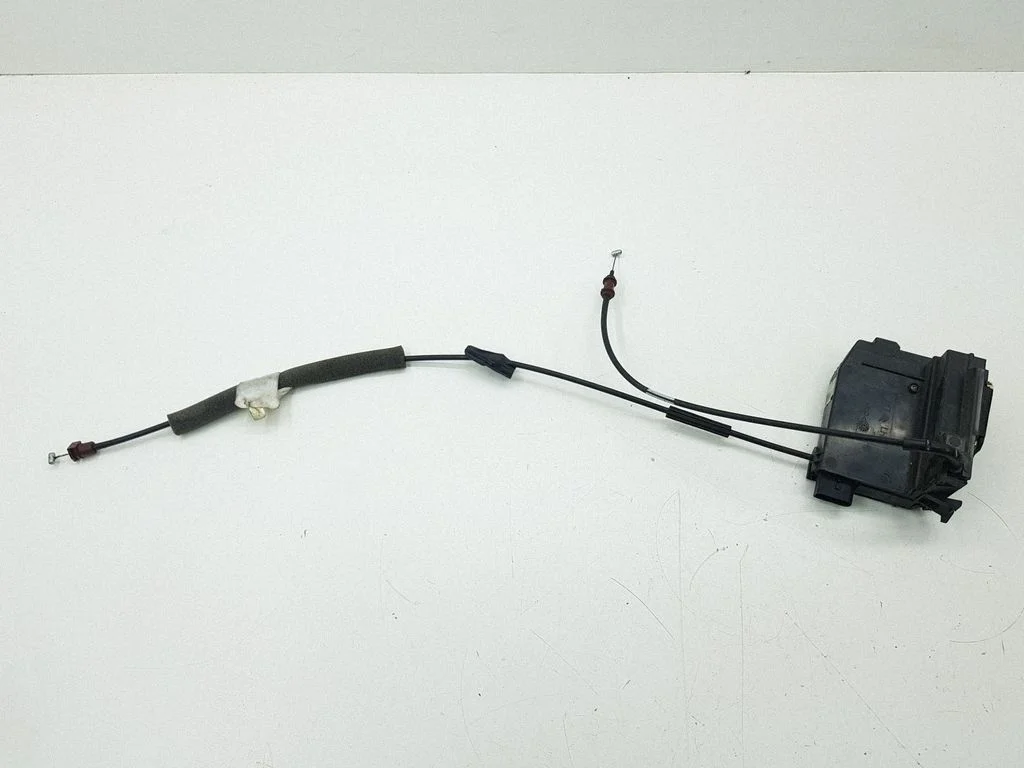 Rear door lock 9810311480