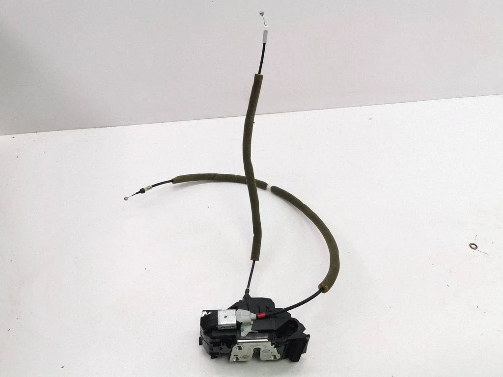Rear door lock – left