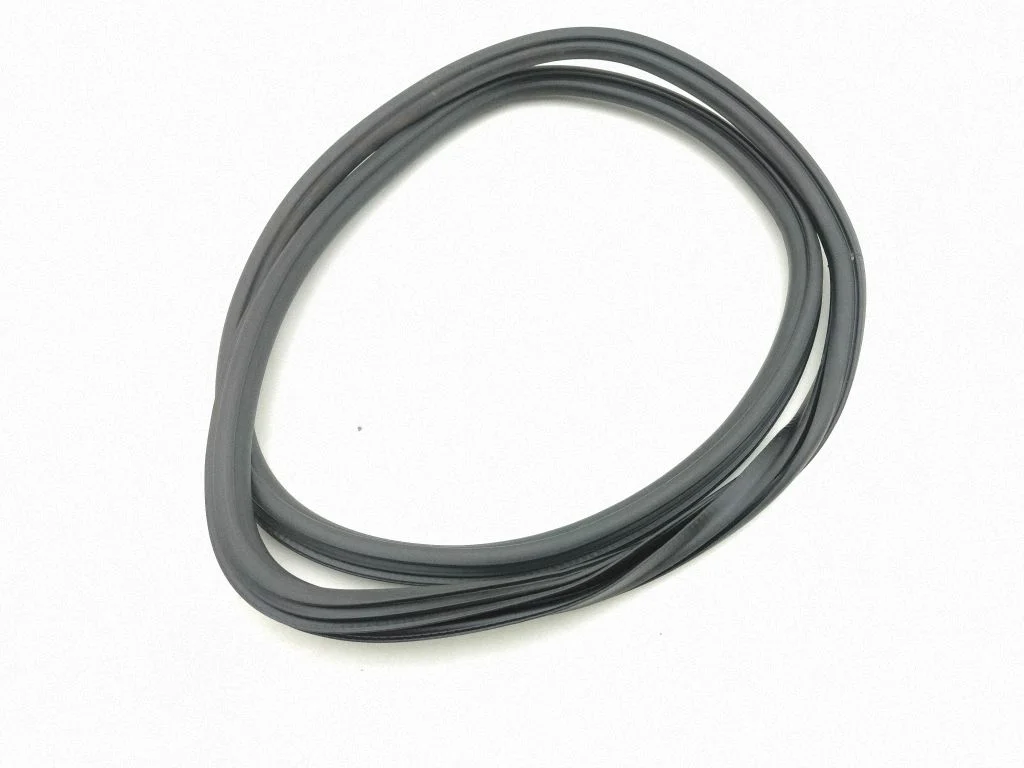 Rear door rubber seal (on body) – left