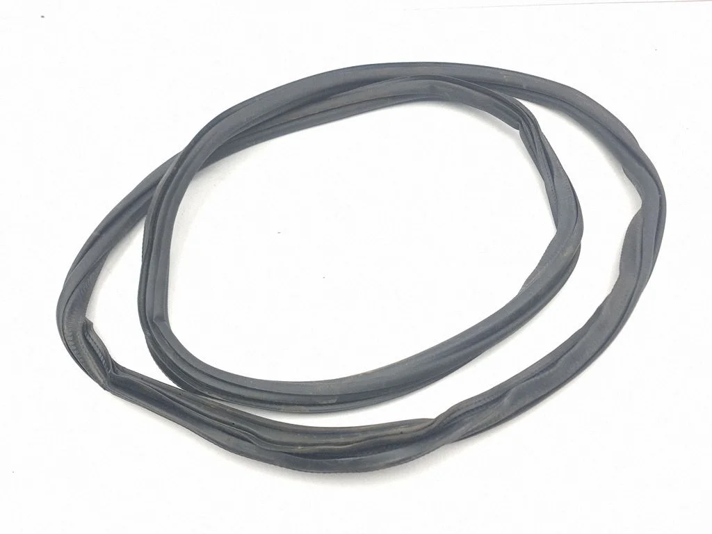 Rear door rubber seal (on body) 5E7867367