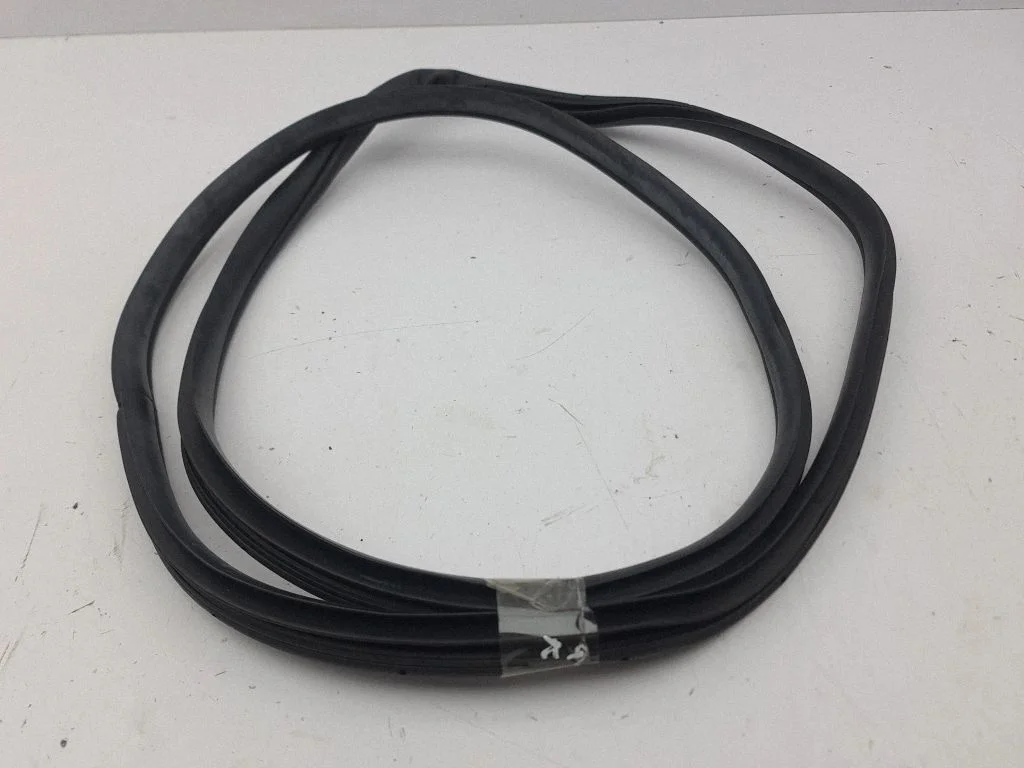 Tagaukse tihend (kere pool) – Hyundai i20 (BC3 BI3) (2020-)