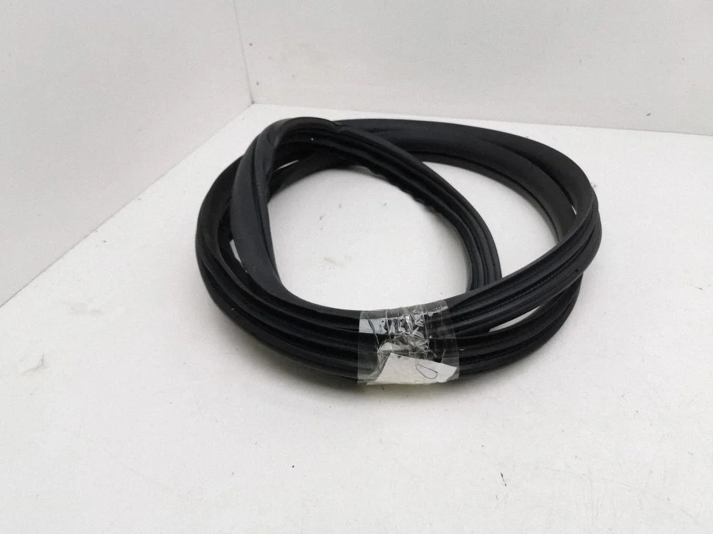 Tagaukse tihend (kere pool) – Honda HR-V (2015-2020)
