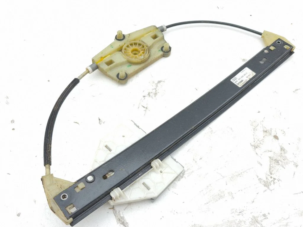 Rear window lifting mechanism without motor 4F0839462A