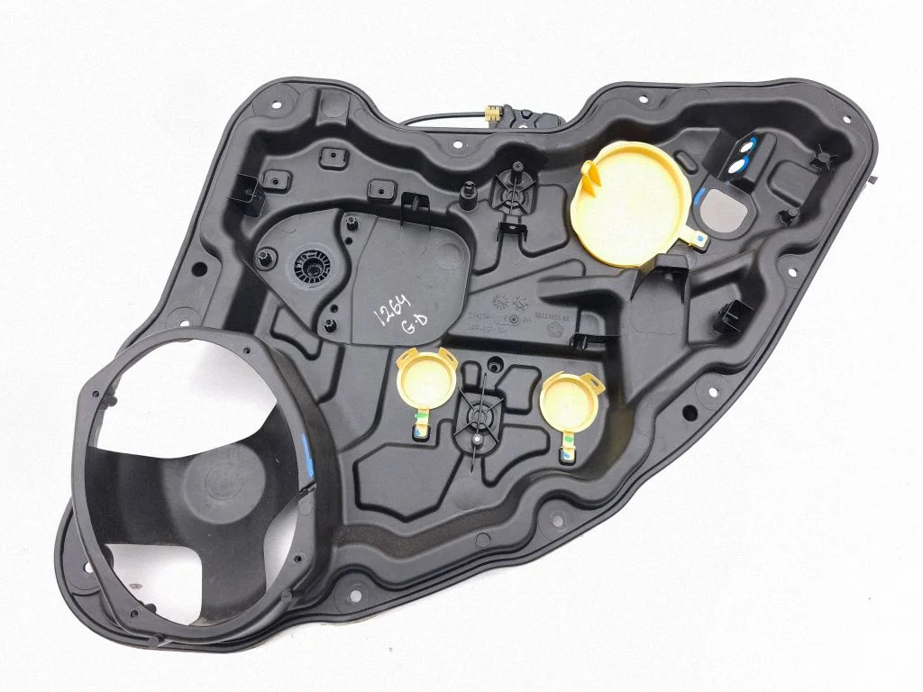 Rear window lifting mechanism without motor 68227456AA