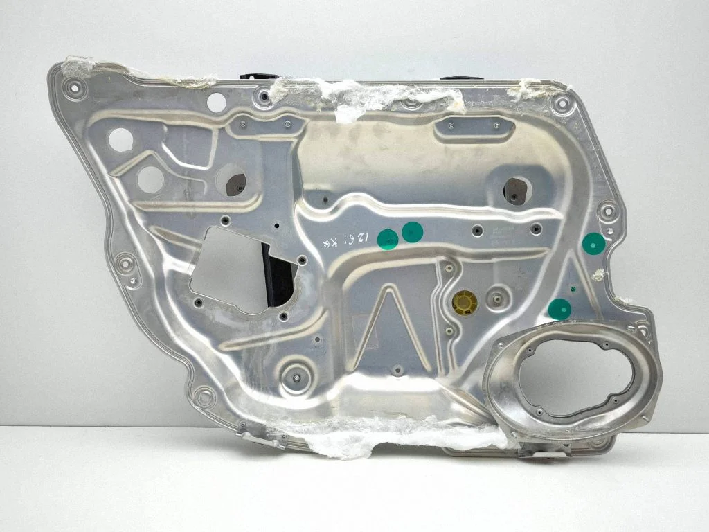 Aizmugurējā el. loga pacēlāja mehānisms bez motoriņa 3W5839461B