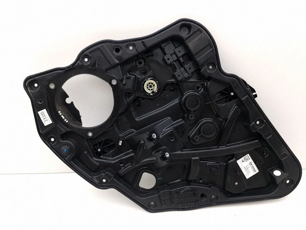 Rear window lifting mechanism without motor – Alfa Romeo Giulia (2016-)