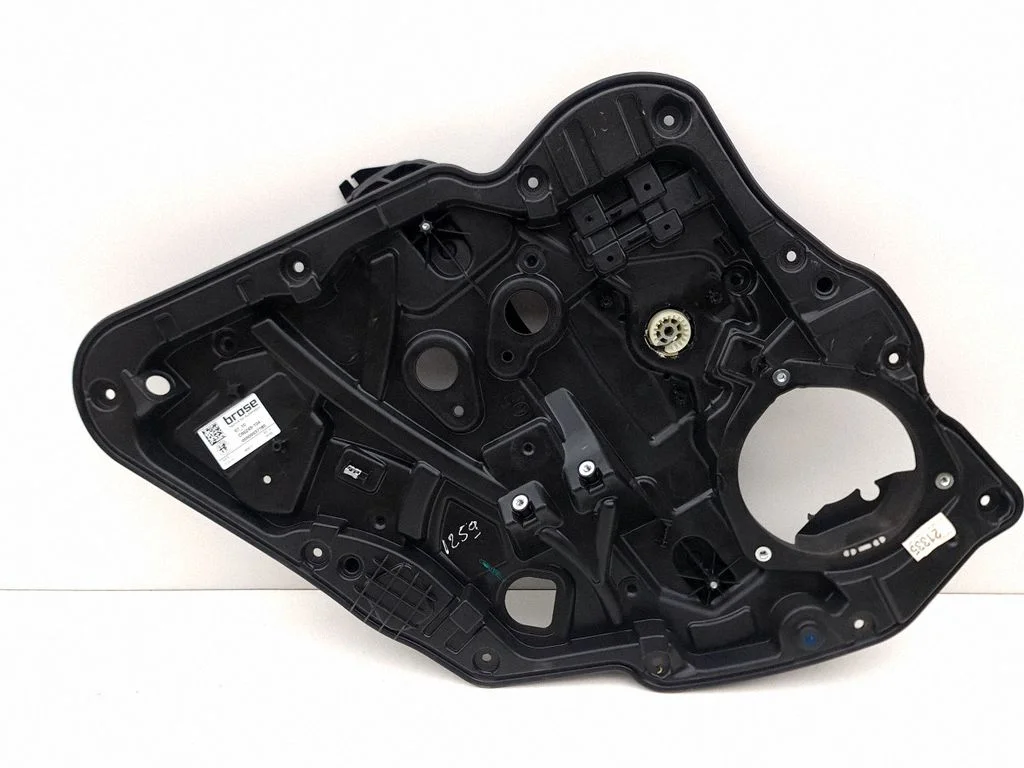 Rear window lifting mechanism without motor – Alfa Romeo Giulia (2016-)