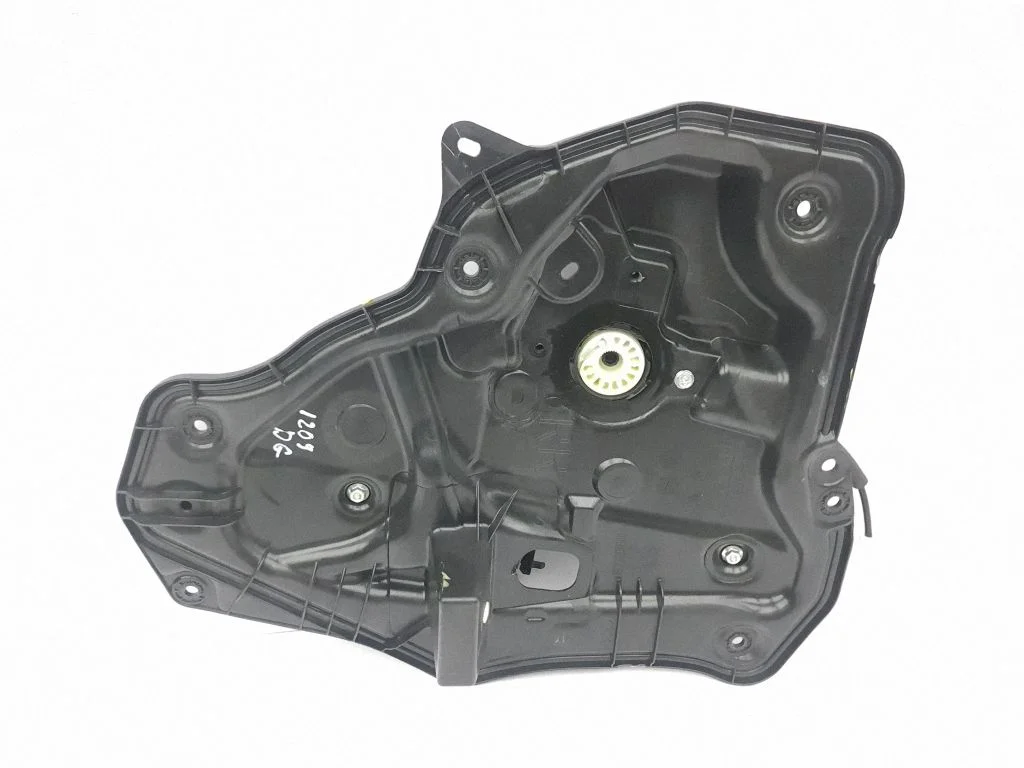 Aizmugurējā el. loga pacēlāja mehānisms bez motoriņa GHP97297X