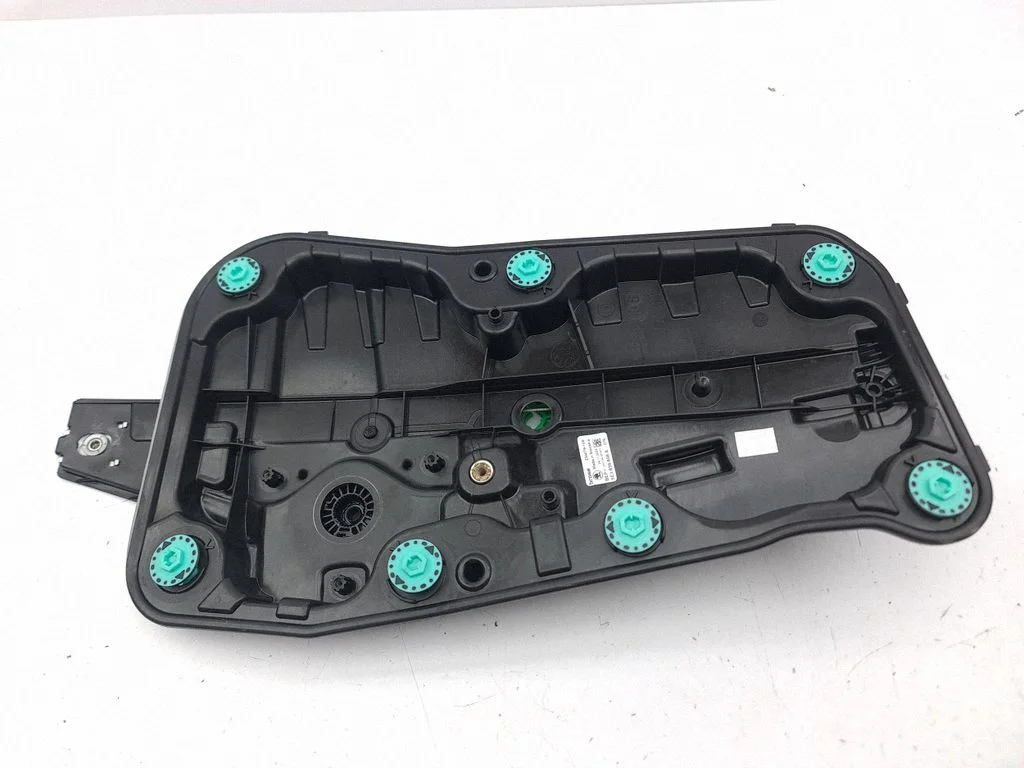 Rear window lifting mechanism without motor 5E3839656A
