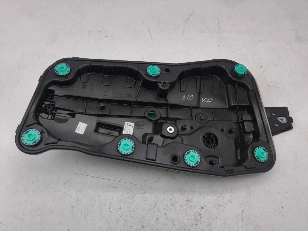 Rear window lifting mechanism without motor 5E3839655A