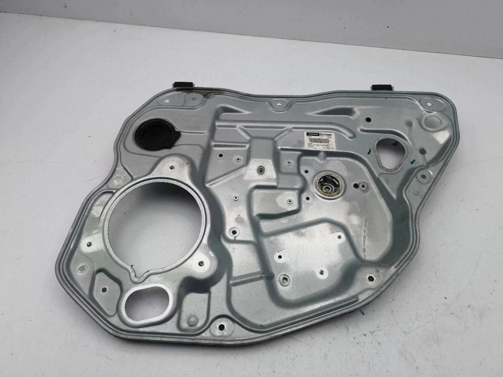 Aizmugurējā el. loga pacēlāja mehānisms bez motoriņa 983042102