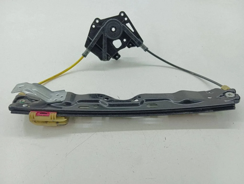 Rear window lifting mechanism without motor BJ3227000AE