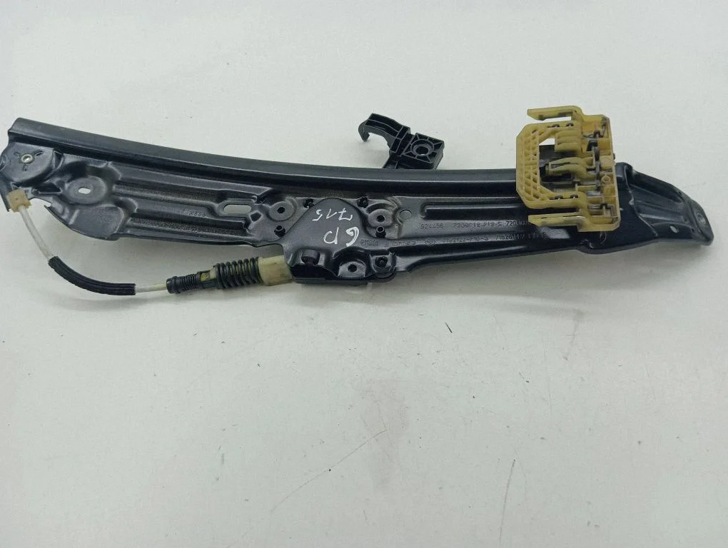 Aizmugurējā el. loga pacēlāja mehānisms bez motoriņa 7182122