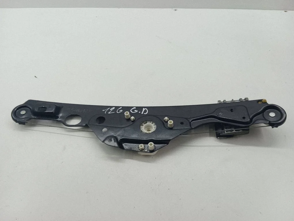 Rear window lifting mechanism without motor A2117300246