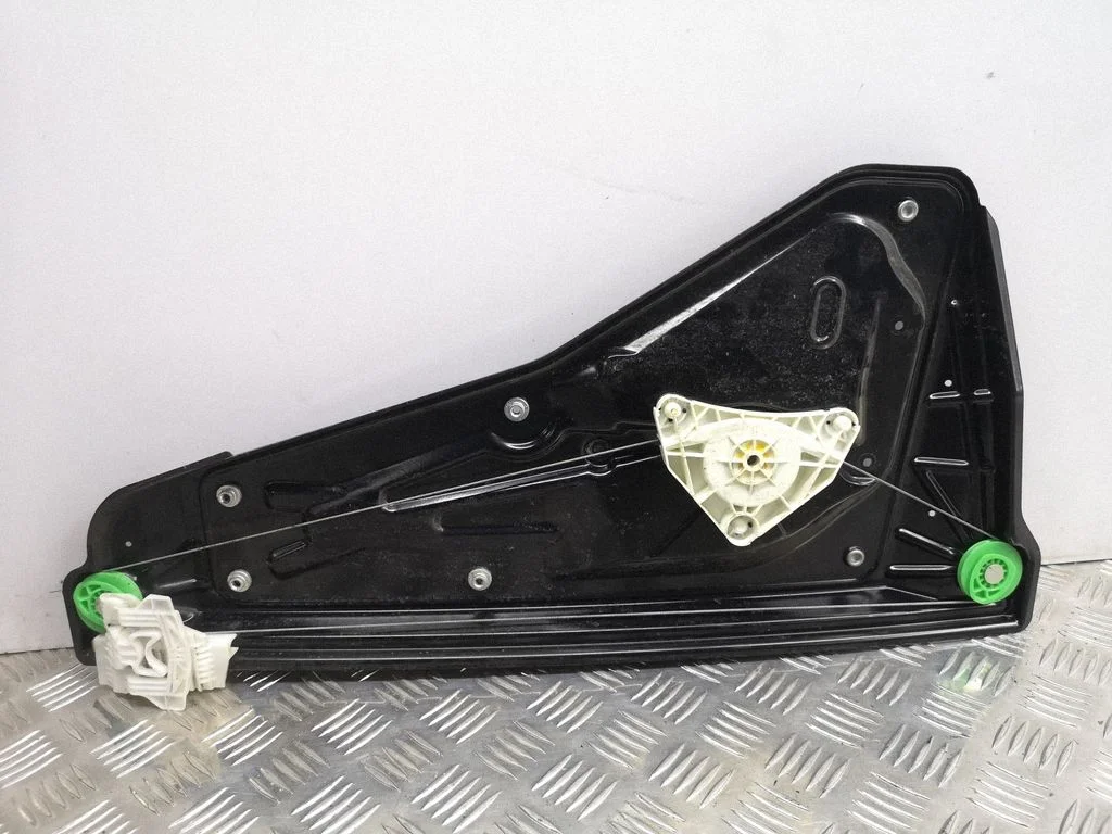 Rear window lifting mechanism without motor 230108