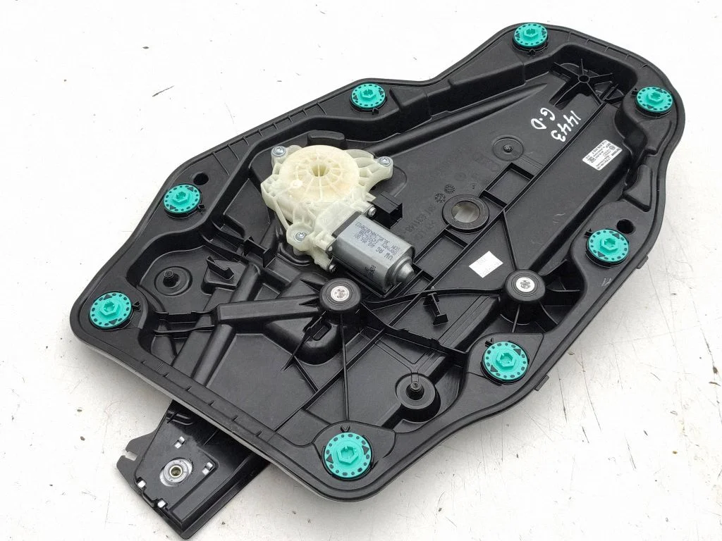 Rear door window regulator with motor – Audi Q4 e-tron (2021-)