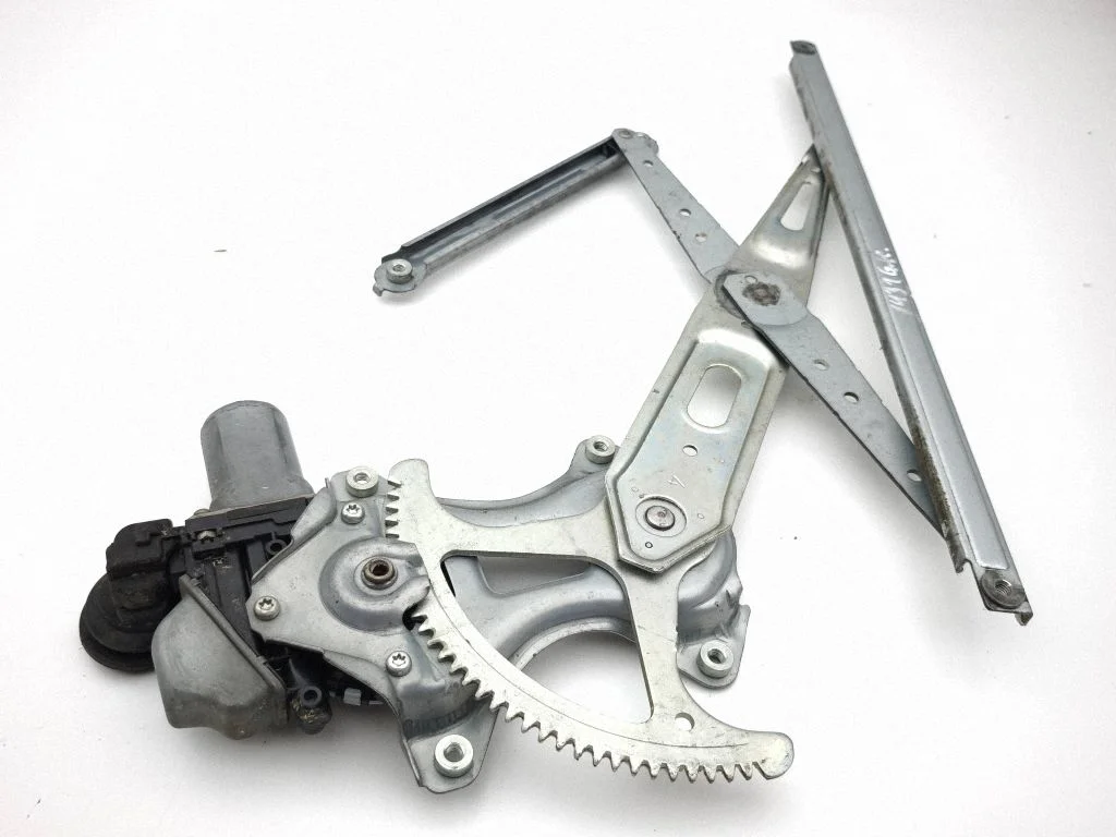 Rear door window regulator with motor 8572047130