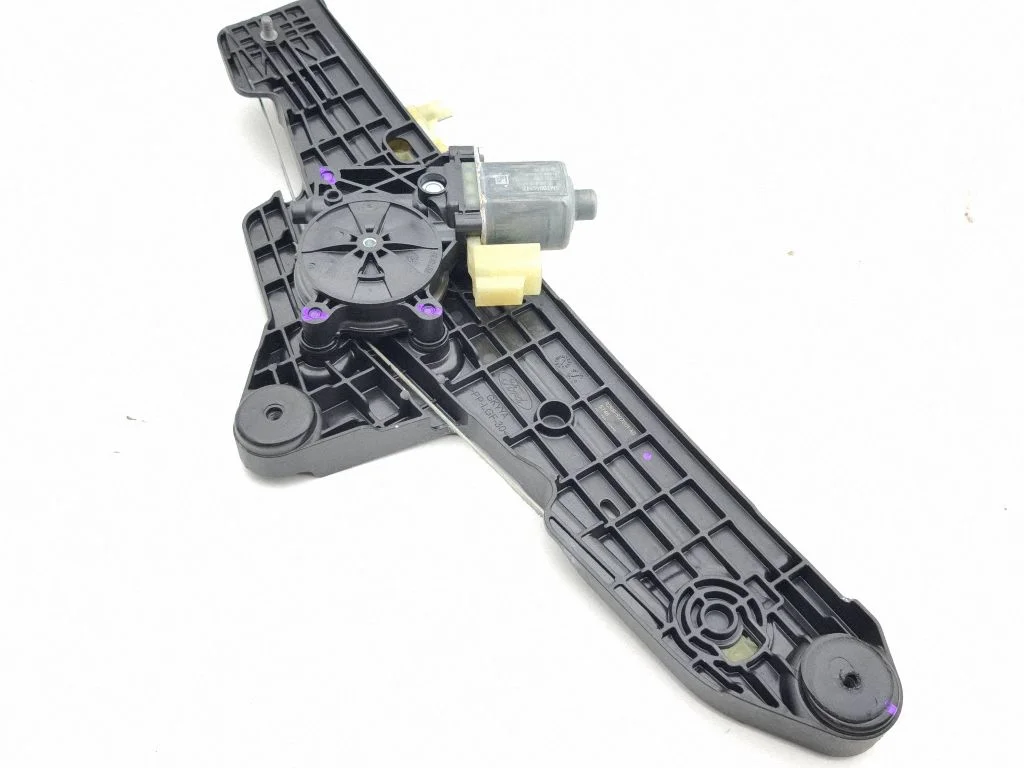 Rear door window regulator with motor R2KBR27001AD