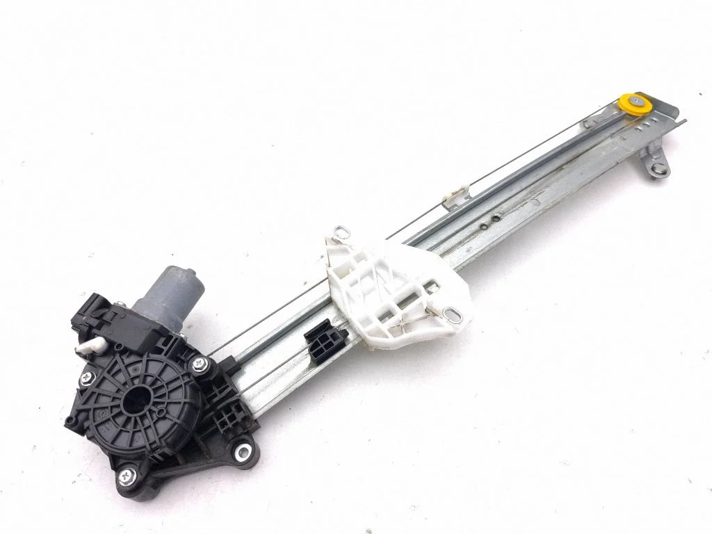 Rear door window regulator with motor WR19017