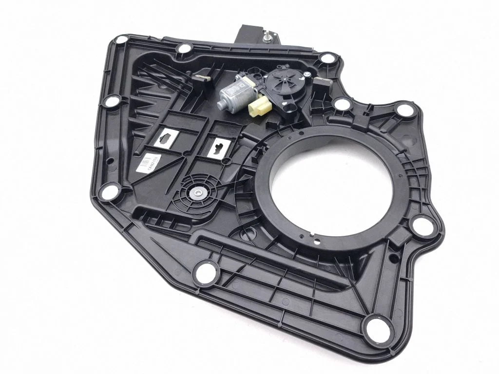Rear door window regulator with motor CM0941000