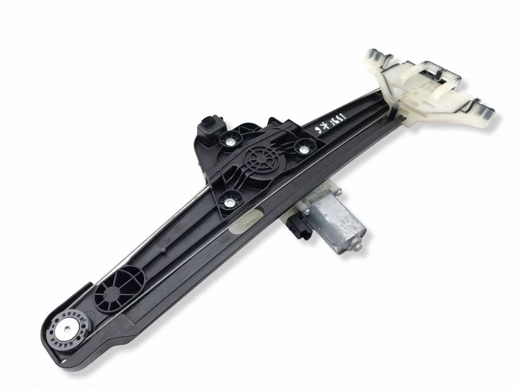 Rear door window regulator with motor 9858290080