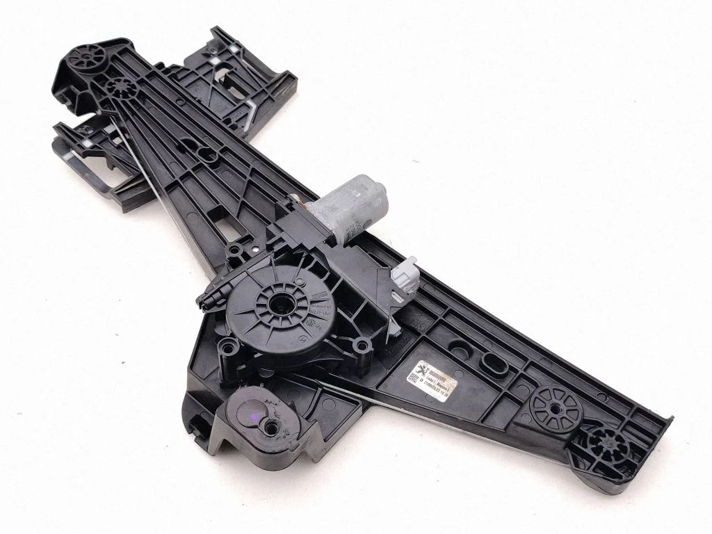 Rear door window regulator with motor 430113H0