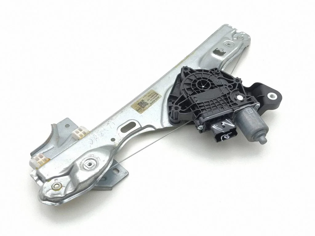 Rear door window regulator with motor 827016UA1B