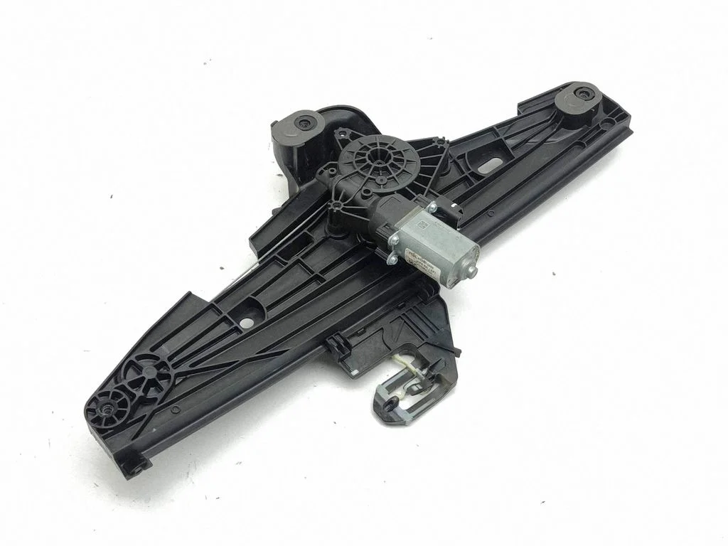 Rear door window regulator with motor 9830816080