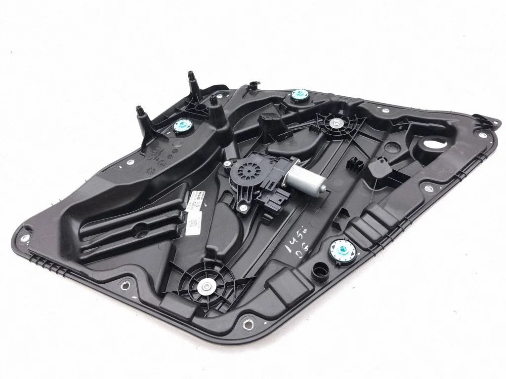 Rear door window regulator with motor 5A104C4