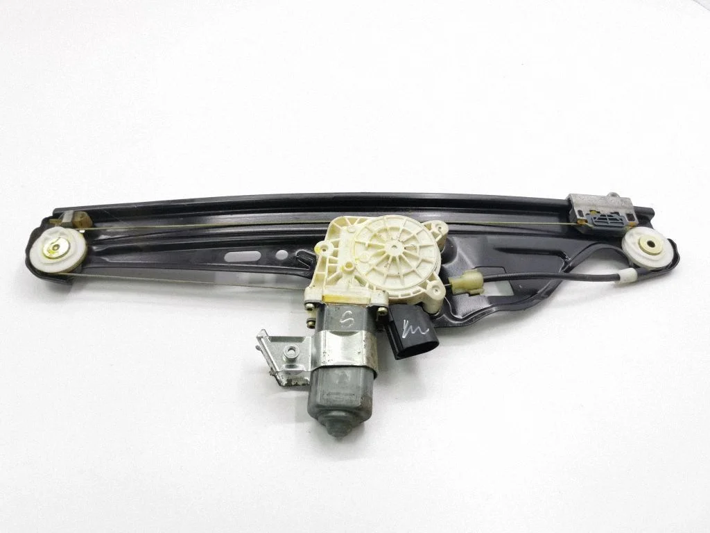 Rear door window regulator with motor – BMW 5 Series E60 E61 (2004-2010)