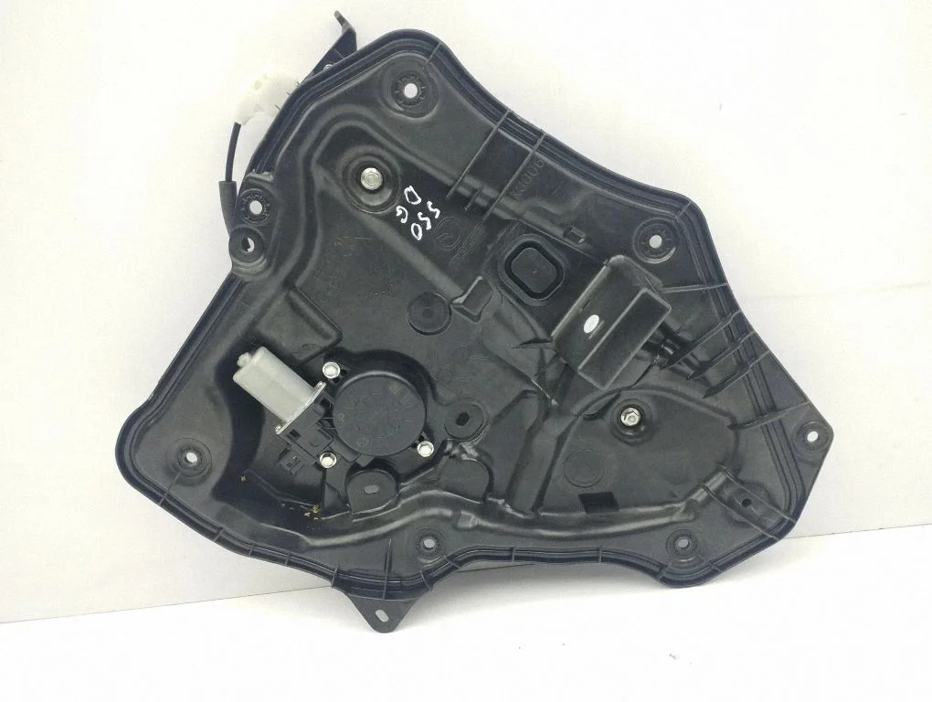 Rear door window regulator with motor CM012030