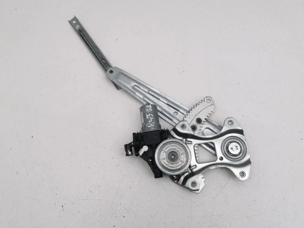 Rear door window regulator with motor 827306PA0A