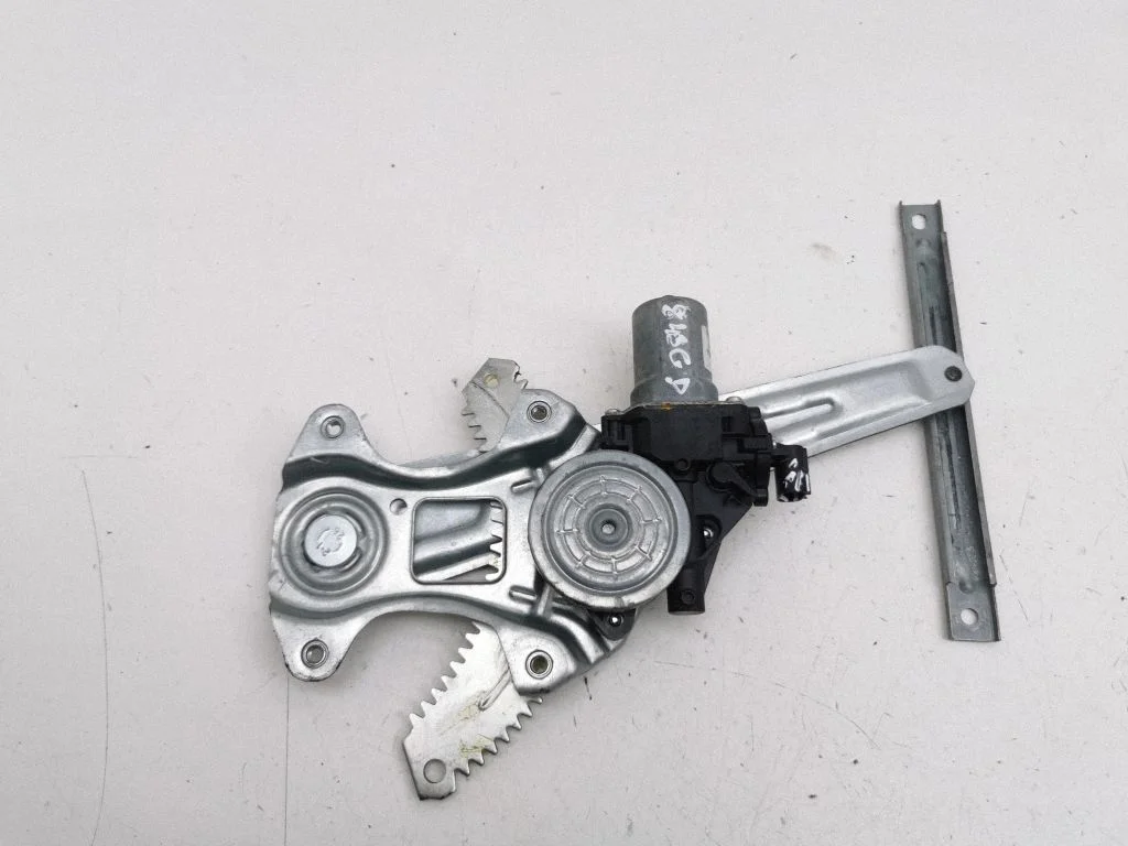 Rear door window regulator with motor 827316PA0A