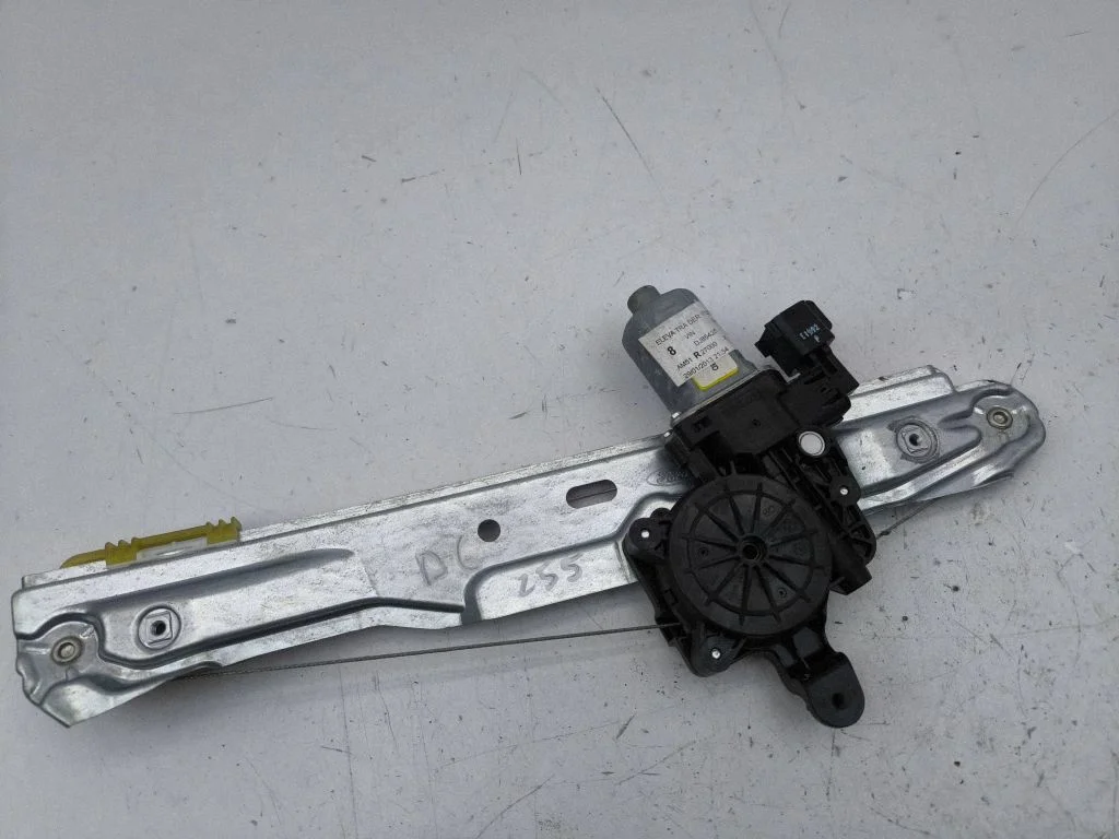 Rear door window regulator with motor AM51R27000B