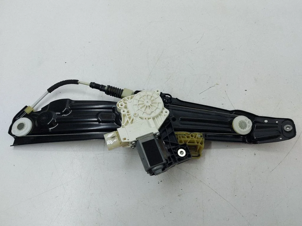 Rear door window regulator with motor 72481720