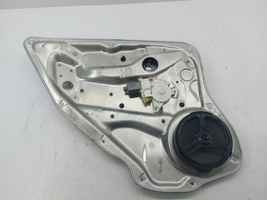 Rear door window regulator with motor 963764100