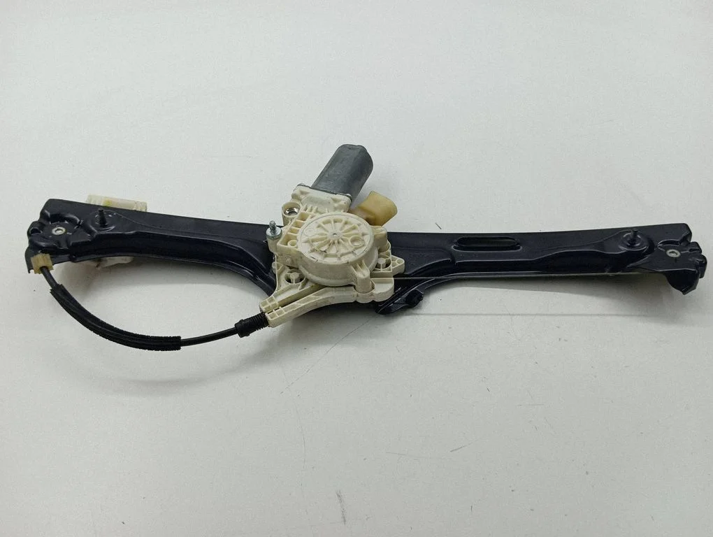 Rear door window regulator with motor 0130821460