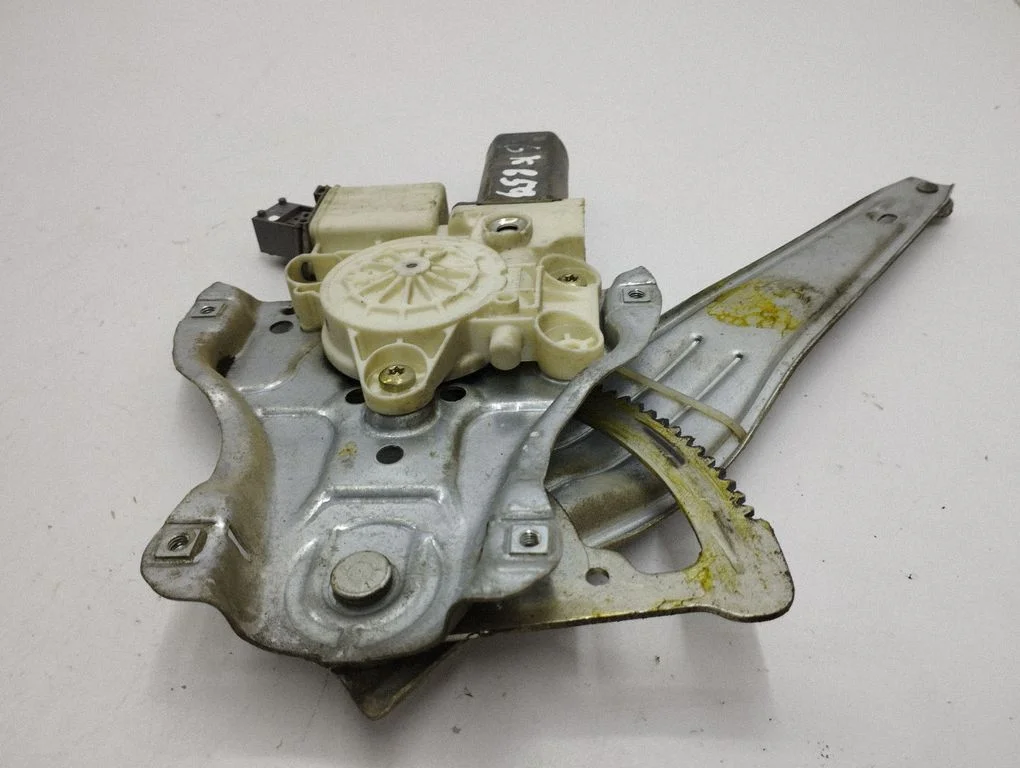Rear door window regulator with motor 0130822032