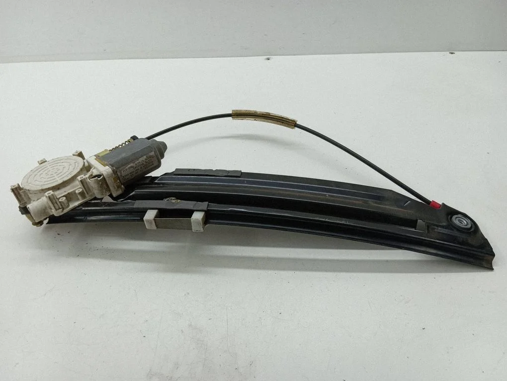 Rear door window regulator with motor 8360512
