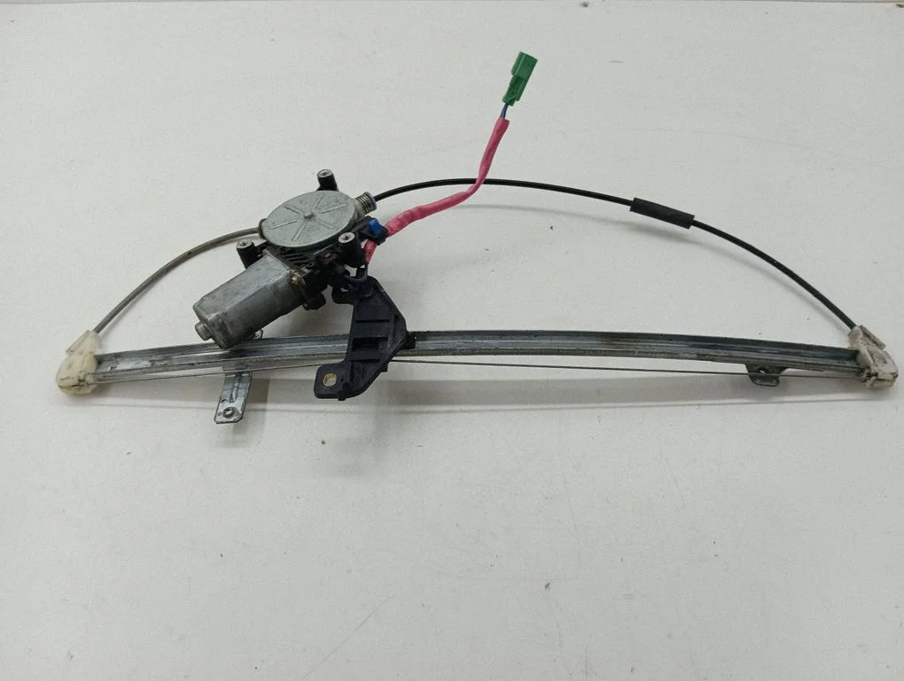Rear door window regulator with motor – right