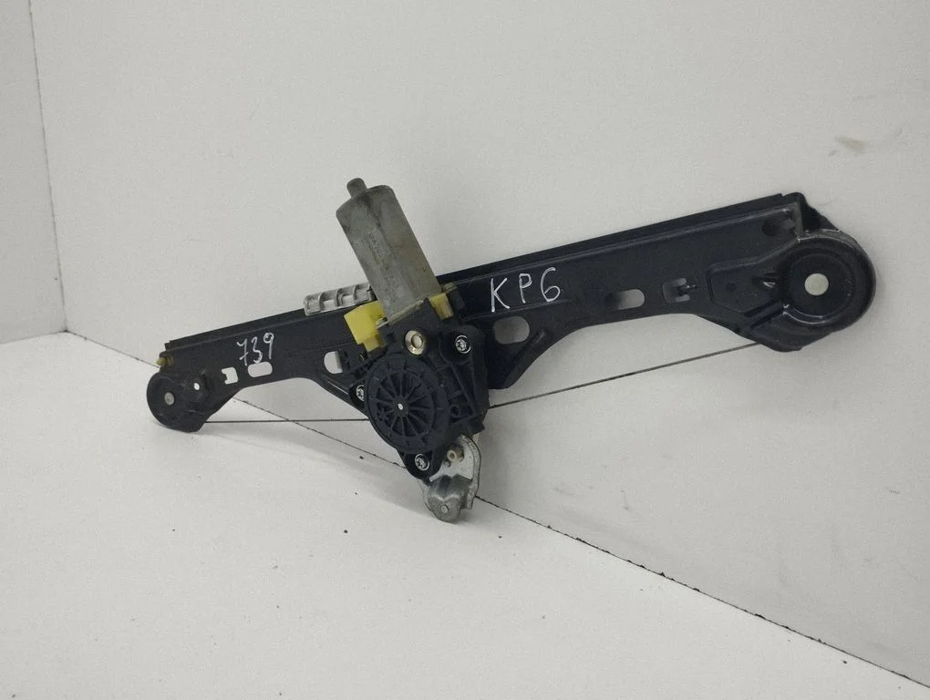 Rear door window regulator with motor A2038202942