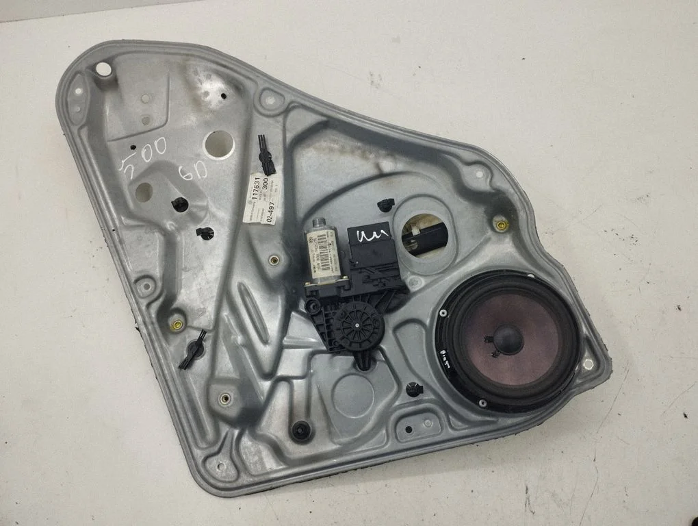 Rear door window regulator with motor 3B9839752