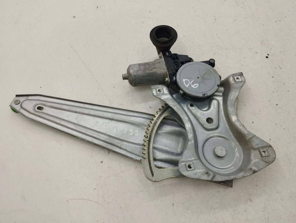 Rear door window regulator with motor 857200D120