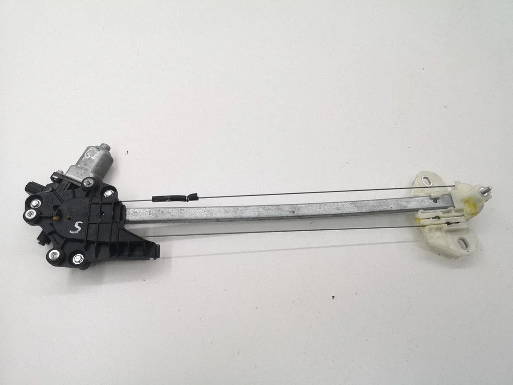 Rear door window regulator with motor – right