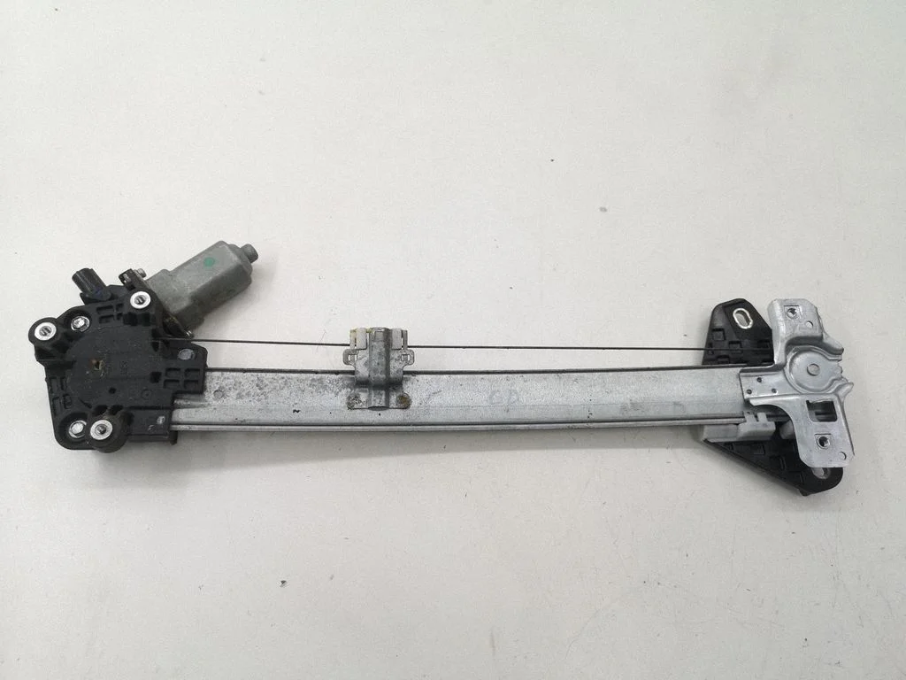 Rear door window regulator with motor – right