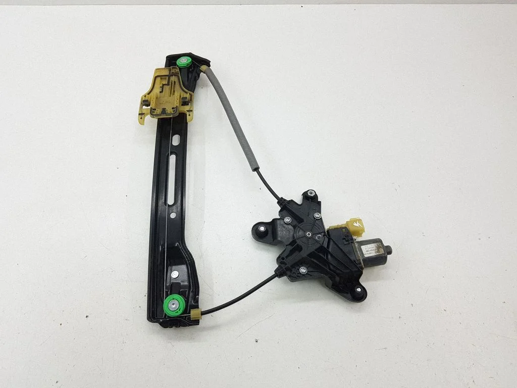 Rear door window regulator with motor C09773105