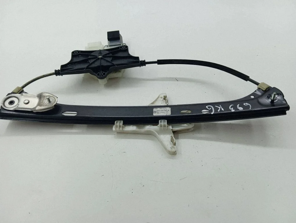 Rear door window regulator with motor 5Q4959812E