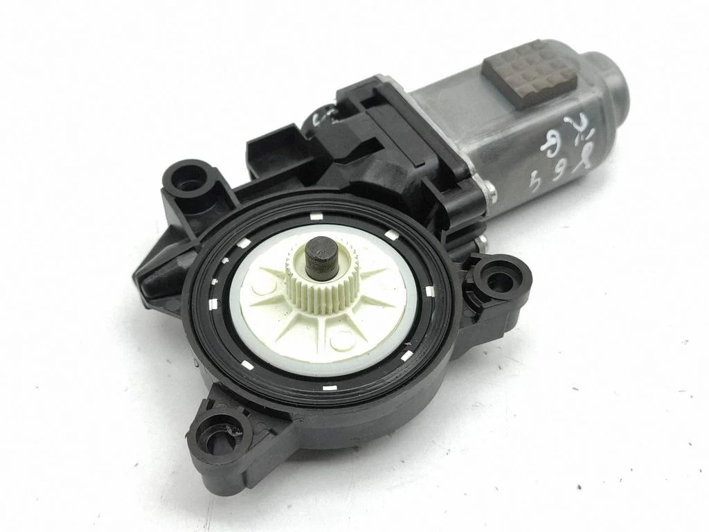 Rear door window regulator motor 83450G2000