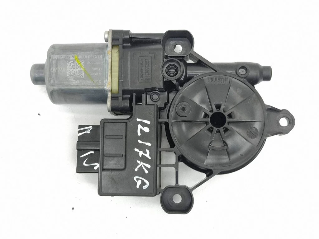 Rear door window regulator motor 5Q0959811A