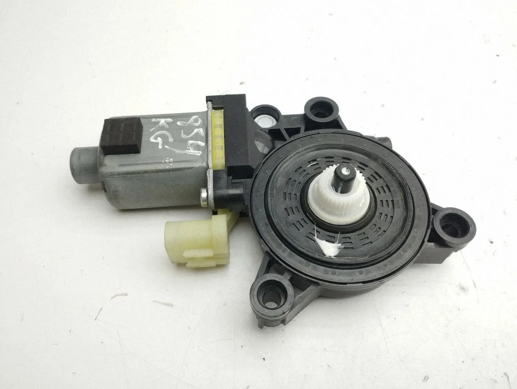 Rear door window regulator motor – KIA Ceed (2018-)